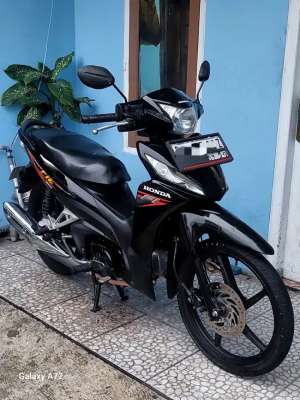 Jual bekas menerima dan membeli motor revo tua muda,lokasi di Pasar Minggu