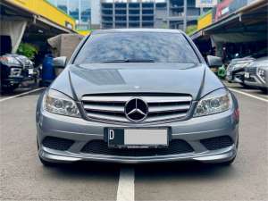 Jual bekas Mercedes-Benz C-Class C200 2011 Hitam,lokasi di Jakarta DKI