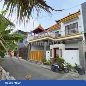 Miliki Rumah Secondary Mewah di Kawasan Elit Sedap Malam, Denpasar Hunian Minimalis dengan Desain Modern. Menawarkan Suasana Asri, Tenang, dan Nyaman di Lokasi Strategis. , tersedia melalui melalui situs Rumah123