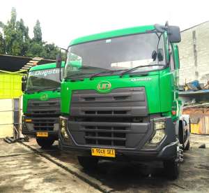 Jual bekas Min 2 unit UD Trucks Quester tracktor head Engkel 2018 kepala trailer,lokasi di Jakarta DKI
