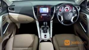 Jual bekas Mitsubishi Pajero Sport 2.4 Dakar Ultimate 4X2 AT 2017 Hitam,lokasi di Kota Yogyakarta