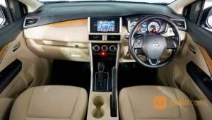 Jual bekas Mitsubishi Xpander Ultimate AT 2018 Silver,lokasi di Kota Bekasi