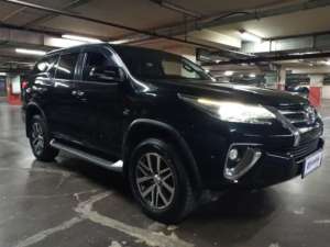 Jual bekas MOBIL PILIHAN Toyota Fortuner 2.7 4x2 SRZ Bensin-AT 2017 TJN B,lokasi di 