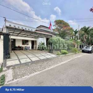 Modern Tropical House Tanah Kusir Dekat Gancit , tersedia melalui melalui situs Rumah123