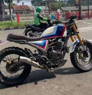 Jual bekas Motor Custom Basic Scorpio Modifan SAC,lokasi di Cipayung