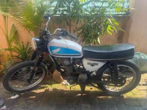 Jual bekas Motor Honda CB Jadul,lokasi di Rajeg