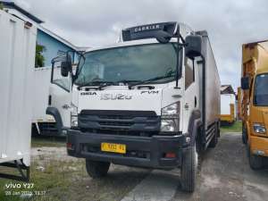 Jual bekas MULUSbanbaru MURAH isuzu giga tronton 6x2 FVM Box freezer 2024 bok,lokasi di Jakarta DKI