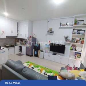 Nego Sampai Deal Rumah Semi Furnished dan Bagus di Cluster Denza Citra Garden Puri, Tinggal Bawa Koper aja , tersedia melalui melalui situs Rumah123