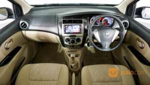 Jual bekas Nissan Grand Livina 1.5 XV MT 2016 Merah,lokasi di Kota Tangerang Selatan