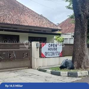 Open House Rumah Belanda Antik di Sayap Jl Riau Kota Bandung , tersedia melalui melalui situs Rumah123
