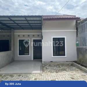 Perumahan Siap Huni 2 Kamar Daerah Medan Johor , tersedia melalui melalui situs Rumah123