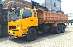 Jual bekas Regis 2023 Mitsubishi Fuso Tronton 6x4 Dump truk 2022 dumptruck,lokasi di Jakarta DKI