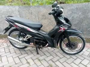 Jual bekas revo 2016 istimewa,lokasi di Banyumanik