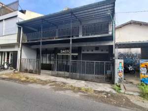 Ruang Usaha Cocok Untuk Cafe 2 Lantai Lokasi Strategis di Daerah Bugisan , tersedia melalui melalui situs Olx