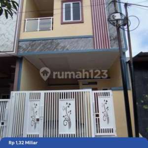 Rumah 2 Lantai 3 BR di Poris Indah Asoka, Tangerang , tersedia melalui melalui situs Rumah123