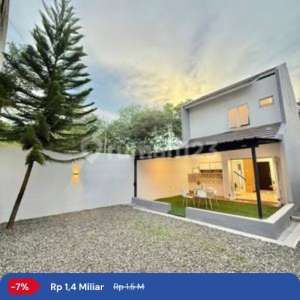 Rumah 2 Lantai 3 Kamar Luas 181M Bukit Golf Riverside Cibubur , tersedia melalui melalui situs Rumah123