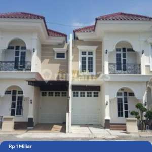 Rumah 2 Lantai American Classic Dalam Perumahan One Gate di Banguntapan , tersedia melalui melalui situs Rumah123