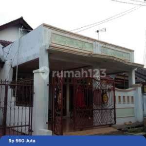Rumah 2 Lantai Bagus Semi Furnished SHM di Babelan, Bekasi , tersedia melalui melalui situs Rumah123