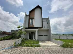 Rumah 2 Lantai Dekat Kampus Brawijaya , tersedia melalui melalui situs Olx