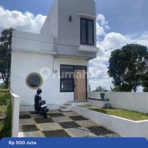 Rumah 2 Lantai Dekat ke Kampus Upi Bonus Canopy dan Biaya Pajak , tersedia melalui melalui situs Rumah123