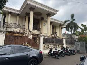 Rumah 2 Lantai di Cipete Utara, Hanya 15 Menit ke Tol Fatmawati , tersedia melalui melalui situs Olx