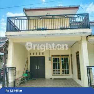 Rumah 2 lantai di ikan-ikan Lowokwaru Malang , tersedia melalui melalui situs Rumah123