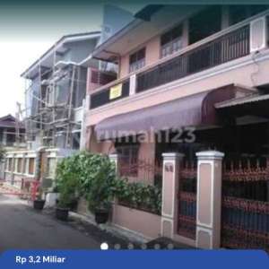Rumah 2 Lantai di Komplek BNI, Pesanggrahan, Jakarta Selatan , tersedia melalui melalui situs Rumah123