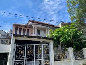 Rumah 2 lantai di Mountain Estate Residence. Ranomuut, Manado , tersedia melalui melalui situs Olx