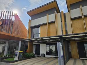 RUMAH 2 LANTAI DI TANGERANG DEKAT TOL BANDARA MEWAH LUXURY STRATEGIS , tersedia melalui melalui situs Olx