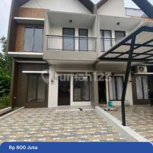 Rumah 2 Lantai Hanya 800jt - Dapat 5 Unit Lagi , tersedia melalui melalui situs Rumah123