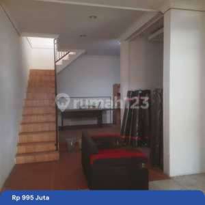 Rumah 2 Lantai Lingkungan Nyaman di Matahari Stella, Baleendah , tersedia melalui melalui situs Rumah123