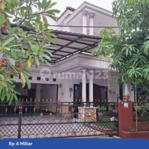 Rumah 2 Lantai Semi Furnished di Perumahan Kemang Pratama, Bekasi , tersedia melalui melalui situs Rumah123