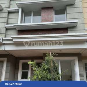 Rumah 2 Lantai Siap Huni di Cluster Amarillo Gading Serpong , tersedia melalui melalui situs Rumah123