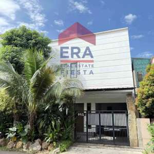 Rumah 2 Lantai Taman Ratu Posisi Tanah Ngantong Siap Huni , tersedia melalui melalui situs Olx