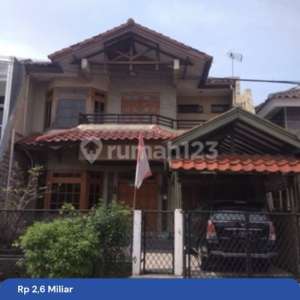 Rumah 2 Lt Dekat Pusat Perbelanjaan Kelapa Gading , tersedia melalui melalui situs Rumah123