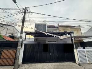 Rumah 2 Lt Luas 3 Menit ke Grand Galaxy Park SHM Hadap Timur J-38631 , tersedia melalui melalui situs Olx