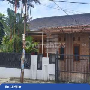 Rumah 2lantai Murah Rapi Siap Huni Di Pondok Pucung Bintaro , tersedia melalui melalui situs Rumah123