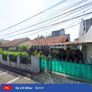 Rumah 321 meter 2 km dari Stasiun Pasar Minggu Butuh Minim Renovasi Unfurnished SHM Pasar Minggu, Jakarta Selatan , tersedia melalui melalui situs Rumah123