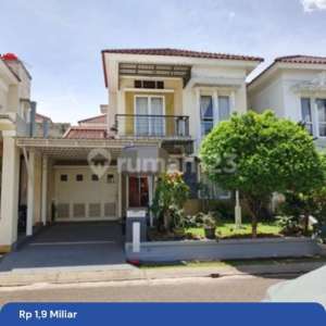 Rumah Asri Nyaman Strategis Dekat Pintu Tol , tersedia melalui melalui situs Rumah123