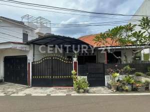 RUMAH ASRI, TENANG, SIAP HUNI DAN BEBAS BANJIR DI AMPERA KEMANG , tersedia melalui melalui situs Olx