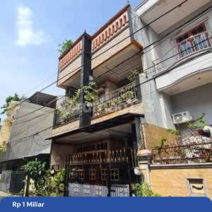 Rumah Bagus 3 Lantai di Cengkareng, Jakbar , tersedia melalui melalui situs Rumah123