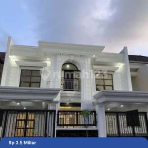 Rumah bagus baru mewah bisa untuk rumah kost mahasiswa binus , tersedia melalui melalui situs Rumah123