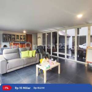 Rumah Bagus Crown Golf Phg Summarecon Serpong , tersedia melalui melalui situs Rumah123