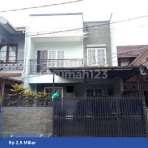 Rumah Bagus dan Rapih di Bintaro Jaya. , tersedia melalui melalui situs Rumah123