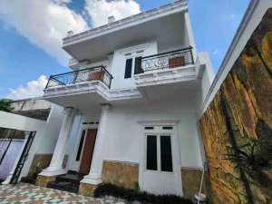 Rumah Baru 2 Lantai Dengan Kolam Renang Murah , tersedia melalui melalui situs Olx
