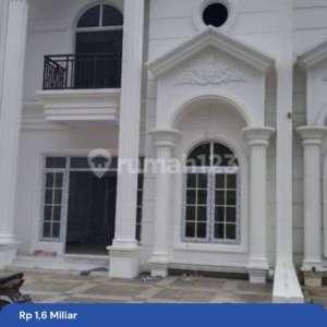 Rumah Baru 2Lt American Classic Cluster di Ciracas Jaktim , tersedia melalui melalui situs Rumah123