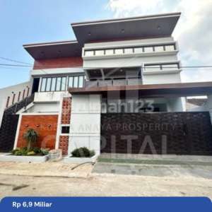 Rumah Baru 3 Lantai dengan Industrial Minimalis Modern Style di Parakan Batununggal , tersedia melalui melalui situs Rumah123