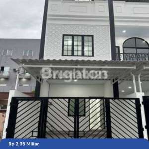 Rumah Baru Depan Taman Tanjung Duren Jakarta Barat , tersedia melalui melalui situs Rumah123