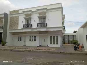 Rumah Baru Fress Modern Townhouse Pondok bambu , tersedia melalui melalui situs Olx