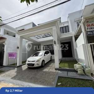 Rumah Baru Gaya American Classic Megapolitan Cinere Harga Nego , tersedia melalui melalui situs Rumah123